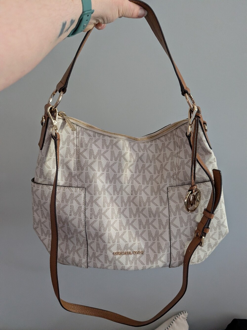 Michael Kors Anita Logo-Print Shoulder Bag Vanilla And Acorn